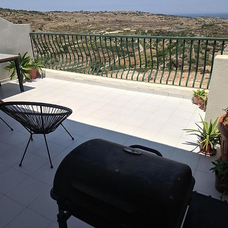 Gaia Penthouse Sea And Country Views Home St. Paul's Bay Bagian luar foto