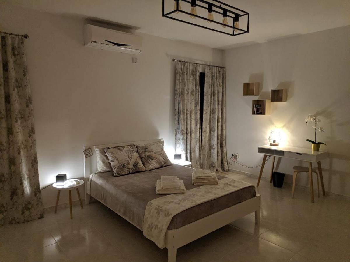 Gaia Penthouse Sea And Country Views Home St. Paul's Bay Bagian luar foto