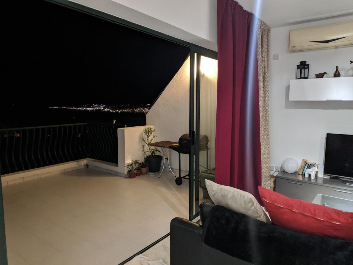 Gaia Penthouse Sea And Country Views Home St. Paul's Bay Bagian luar foto