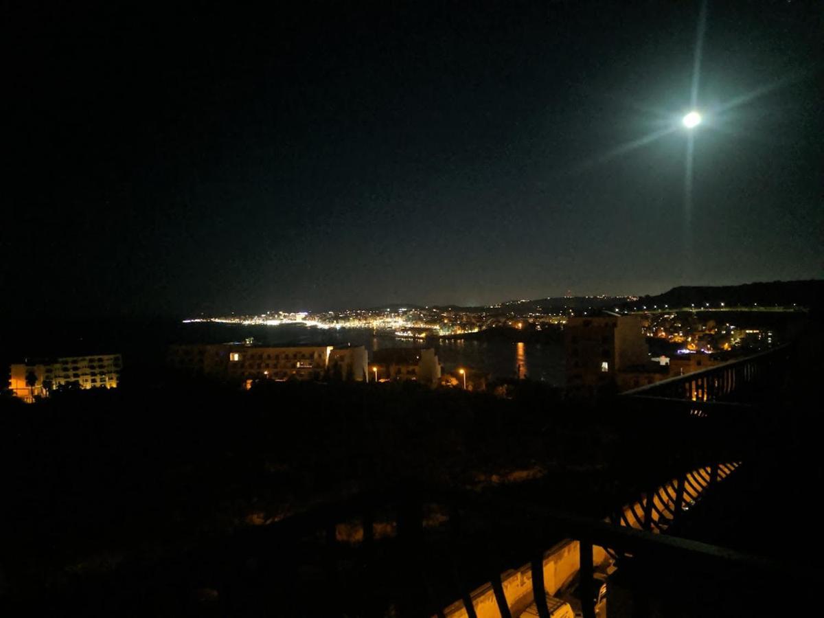 Gaia Penthouse Sea And Country Views Home St. Paul's Bay Bagian luar foto