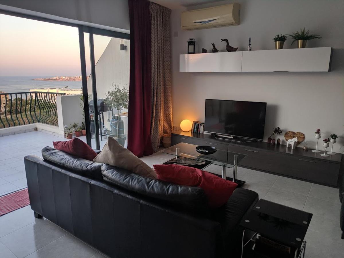 Gaia Penthouse Sea And Country Views Home St. Paul's Bay Bagian luar foto